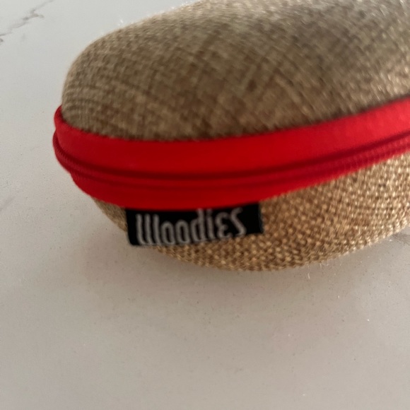 Glasses case holder, woodies brand , with clip - Picture 4 of 4